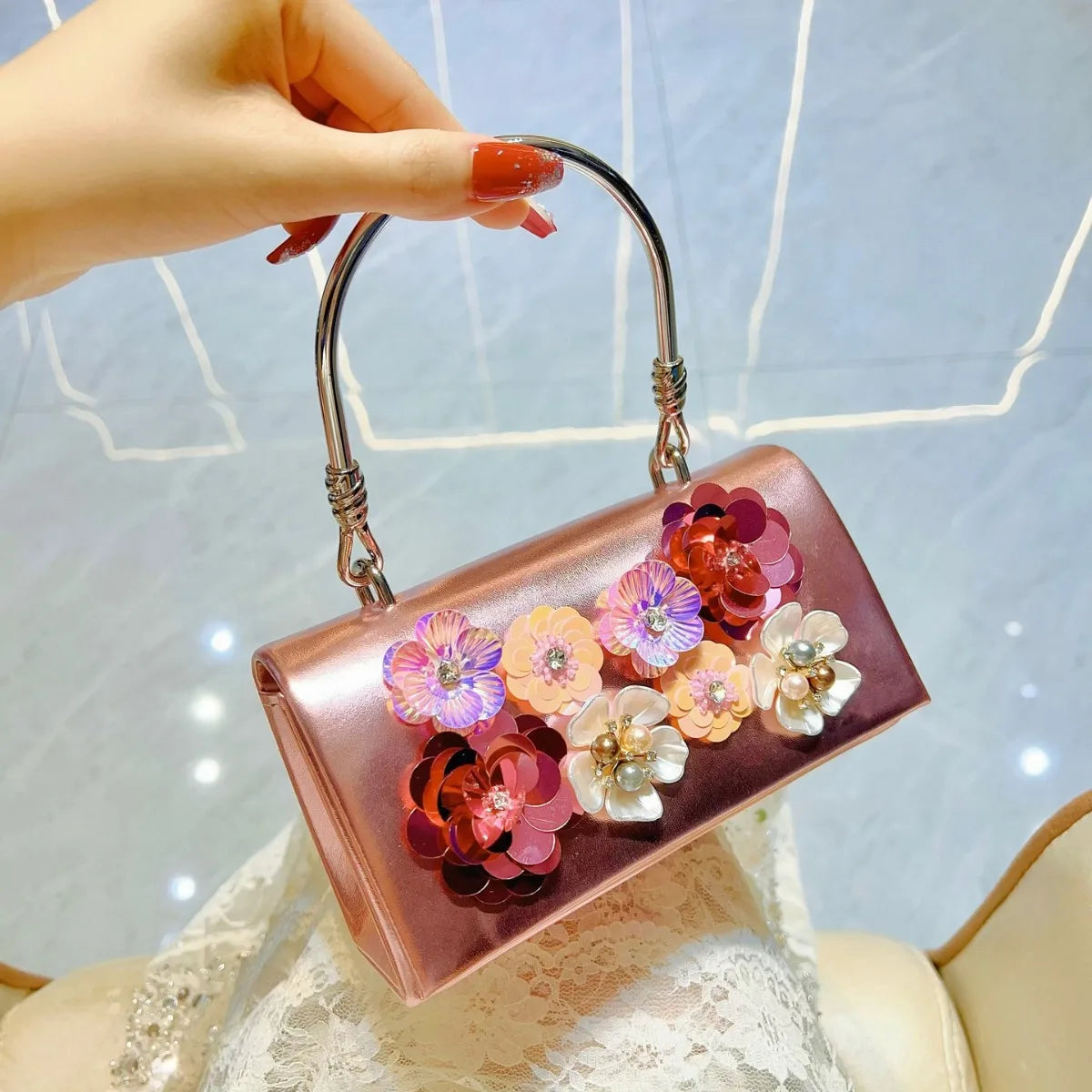 Fashion Glossy Handbag Women's 3D Sequined Flower Evening Bags Celebrity Ladies Formal Wedding Party Clutch Bags Crossbody Purse