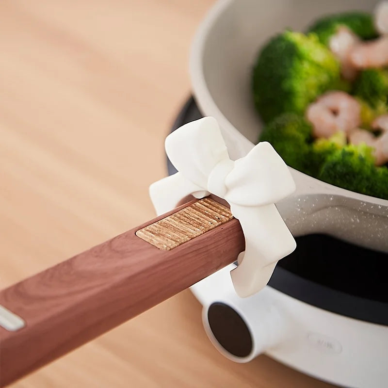 Bow Silicone Spatula Rack Multi-function Pot Clip Bowknot Anti Scalding Overflow Spatula Holder Spoon Rests Kitchen Gadgets