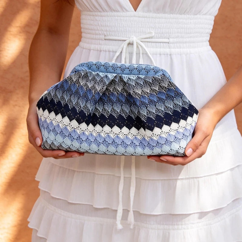 2026  Knitted Zigzag Pattern Clutch Bag Ethnic Style Bohemian Summer Pleated Cloud Clasp Bag Versatile Holiday Beach Evening Bag