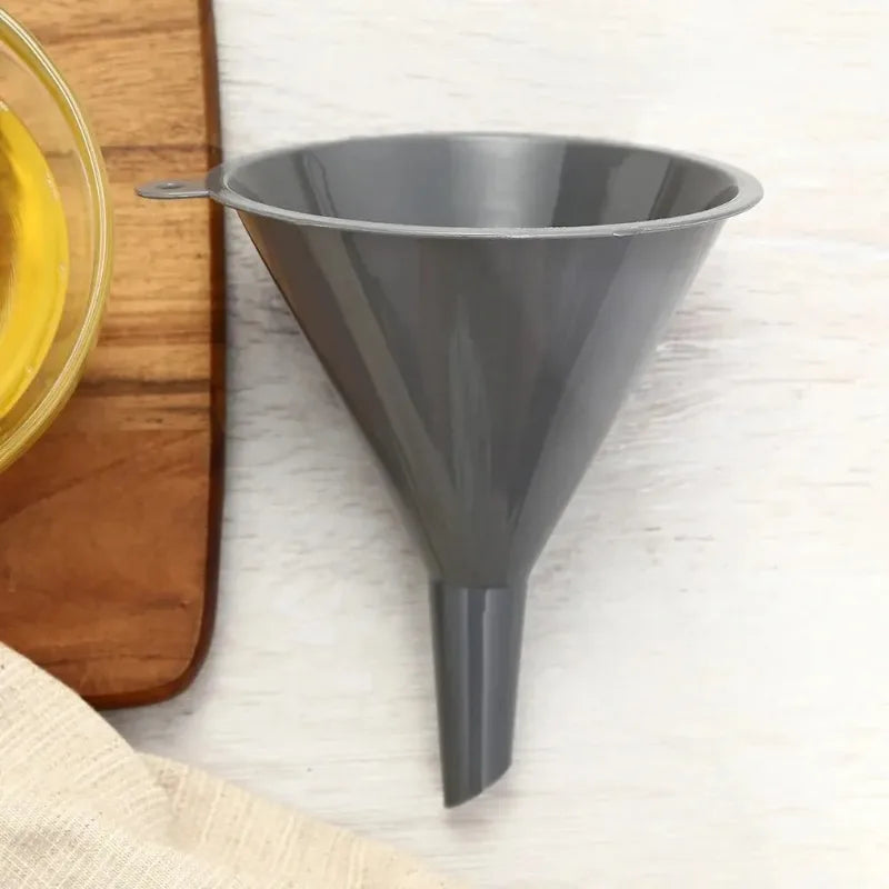 3pcs Plastic Funnel 3-piece Set For Household Kitchen Tools Triangular Separation Funnel Set For Filtering Alcohol Leakage