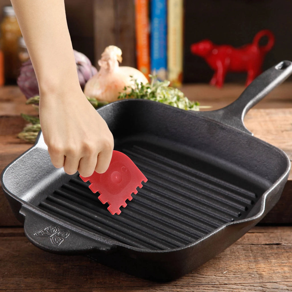 Grill Pan Scraper Tool 2Pcs Grill Pan Scrapers Cast Iron Skillet Cleaning Scrapers Serrated Kitchen Cleaning Oil Scraper Unique