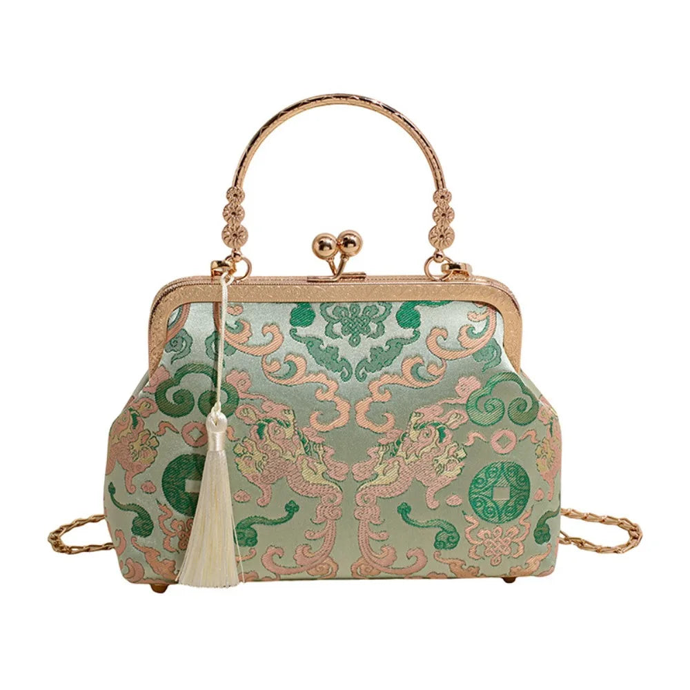 Metal Chain New Chinese Style Handbag Large Capacity Embroidered Kiss Lock Embroidery Shoulder Bag Flower Single Shoulder