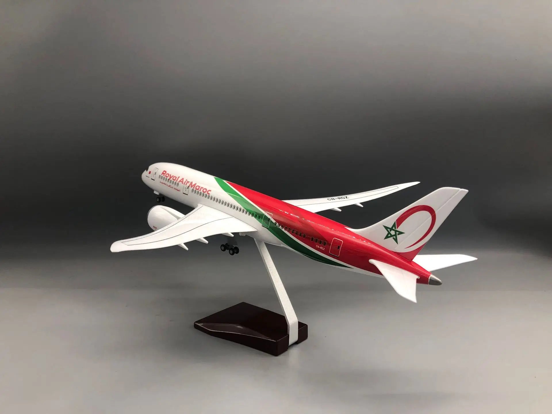 787 Airplane Model Royal Air Maroc 1/130 Scale Plane with Stand Wheels for Adult Aviation Souvenir Hobby Collection Toy Gift