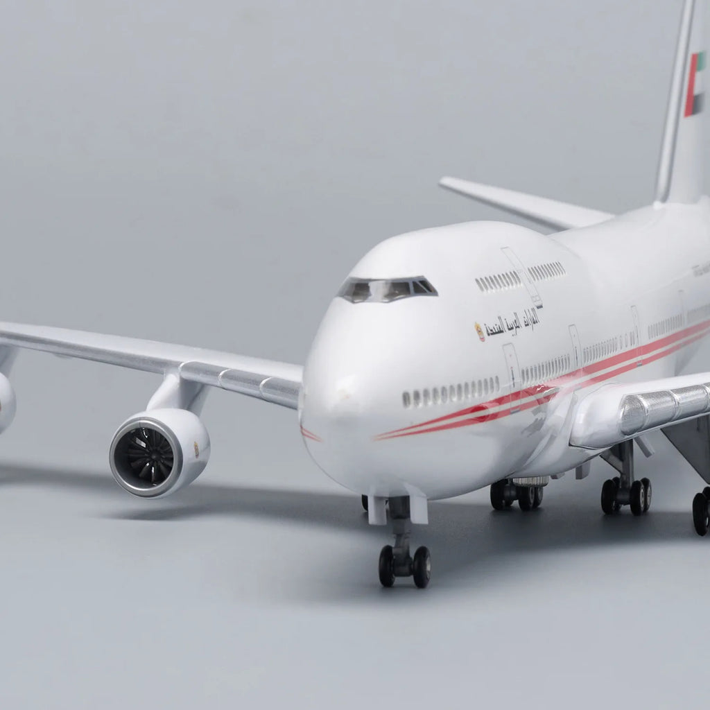 47cm Airplane Model B747 Emirates President Airways Resin Plane 1:150 Scale Aircraft Diecast With Wooden Base Adults Collection
