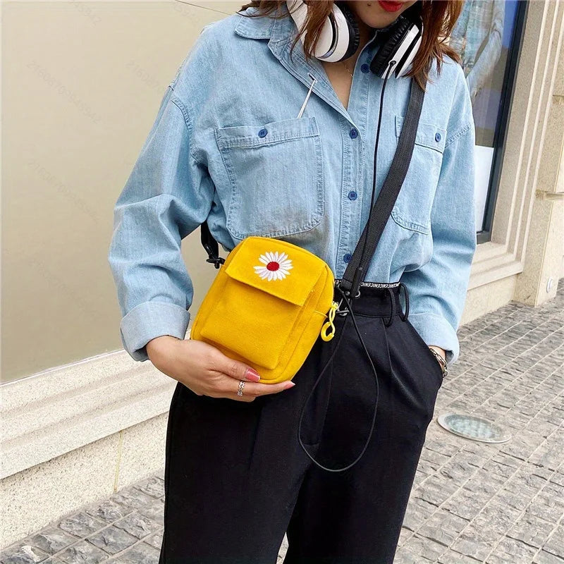 1pc Korean Version of Small Daisy Bag, Messenger Bag Canvas New Small Fresh Simple Versatile Shoulder Mobile Phone Bag