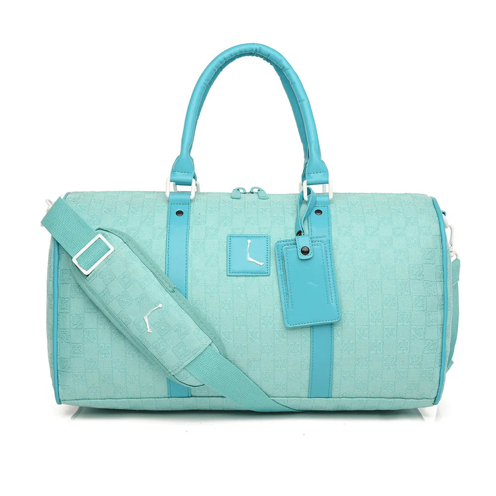 Lightweight Large Capacity Sports Fitness Bag for Travel And Business Trip Unisex Casual Travel Style Breathable PU Material