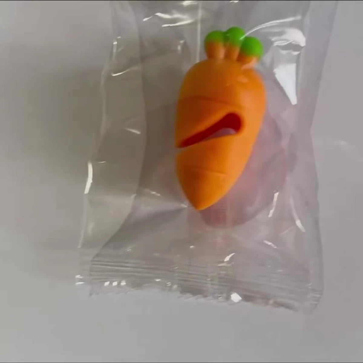 Silicone carrot pot lid lifting anti overflow device, practical kitchen tool
