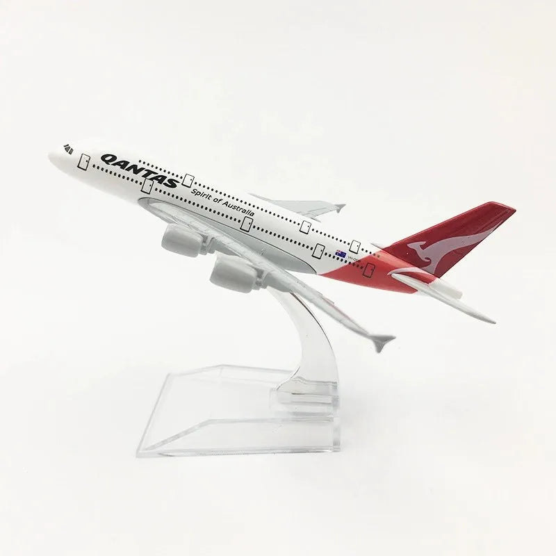 Emirates A380 Airplane Diecast Metal 1/400 Scale Aircraft 16CM Collectible Miniatures Model Planes Boys Toys Displays