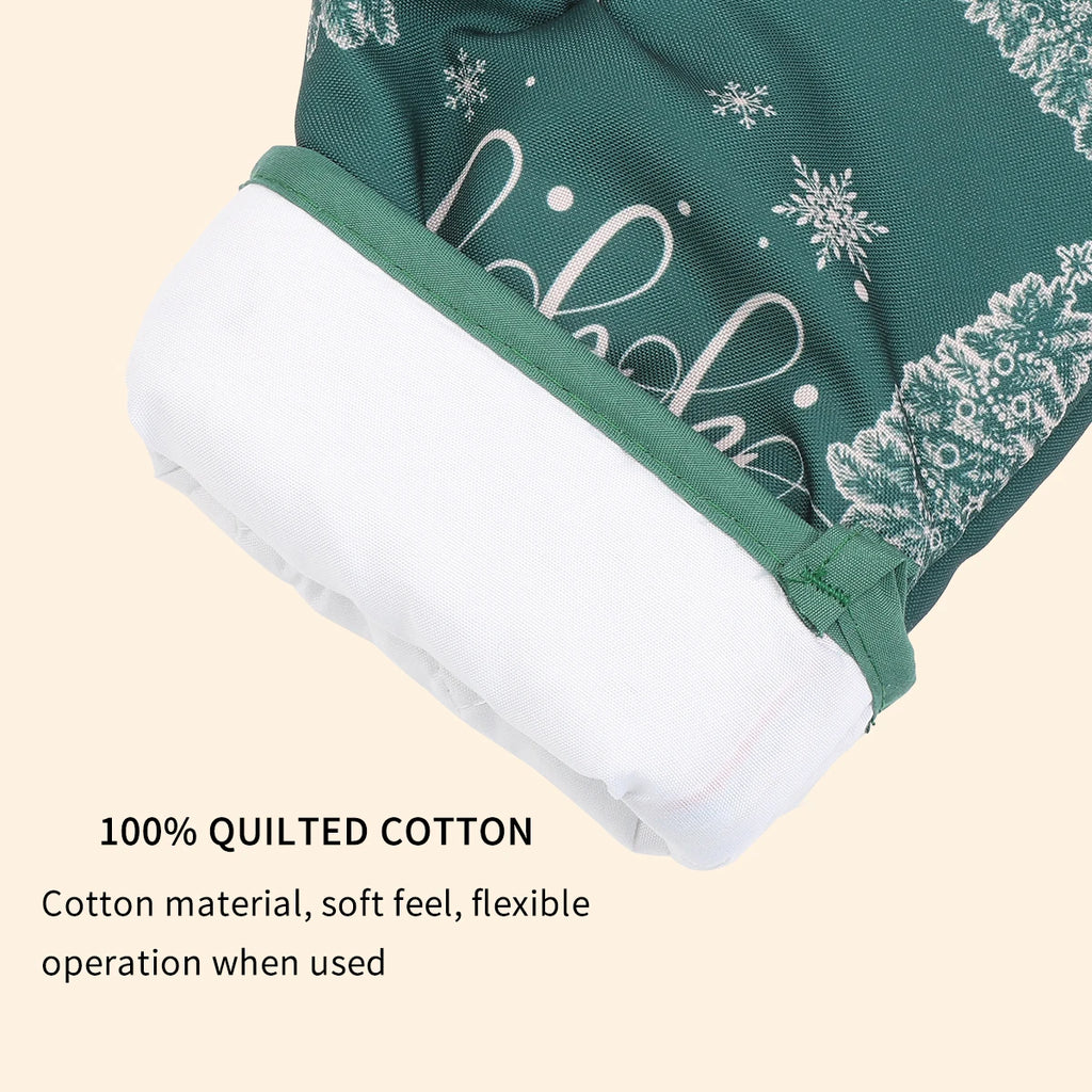 Christmas insulation seven piece set, heat-resistant oven gloves, hand clips, insulation pads, aprons, kitchen baking tools