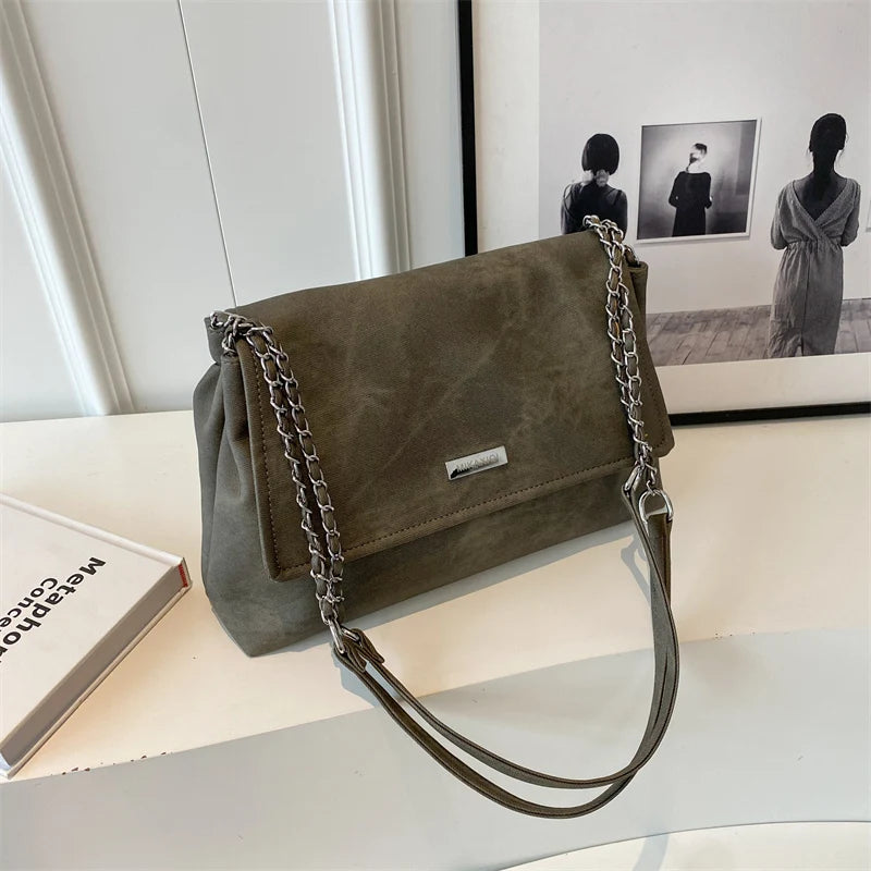 2025 Winter LEFTSIDE Vintage Chain Leather Handbags Women Simple Tote Bag Casual Travel Crossbody Shoulder Bag