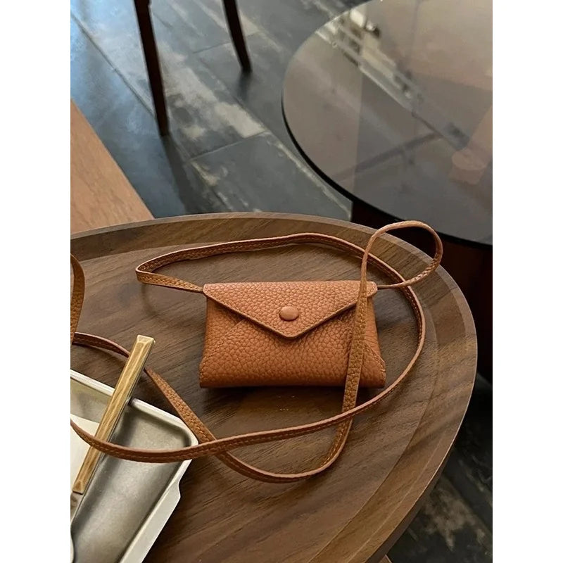 Compact and exquisite coin purse 2024 New mini crossbody bag, waist bag, neck-hanging small bag, card holder, pendant bag