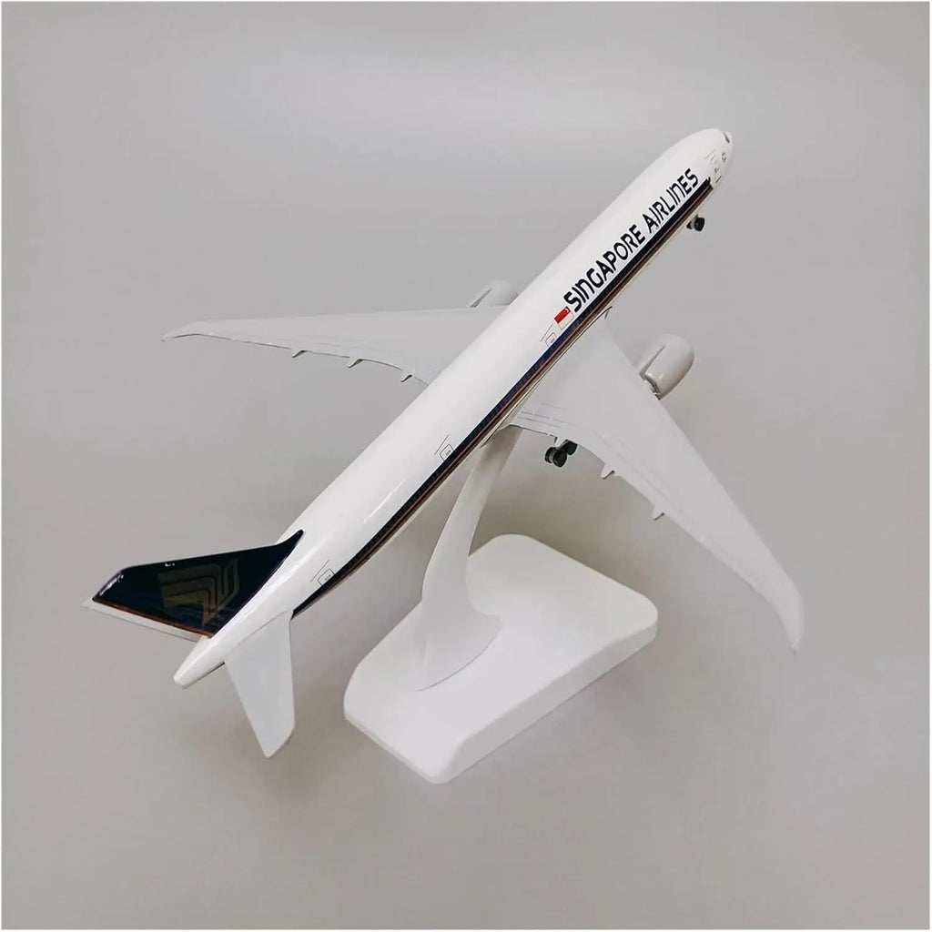 20cm for B777 Singapore Airlines Metal Alloy Aircraft Miniature Scale Plane Model Decorative Desks Suitable for Gift Giving