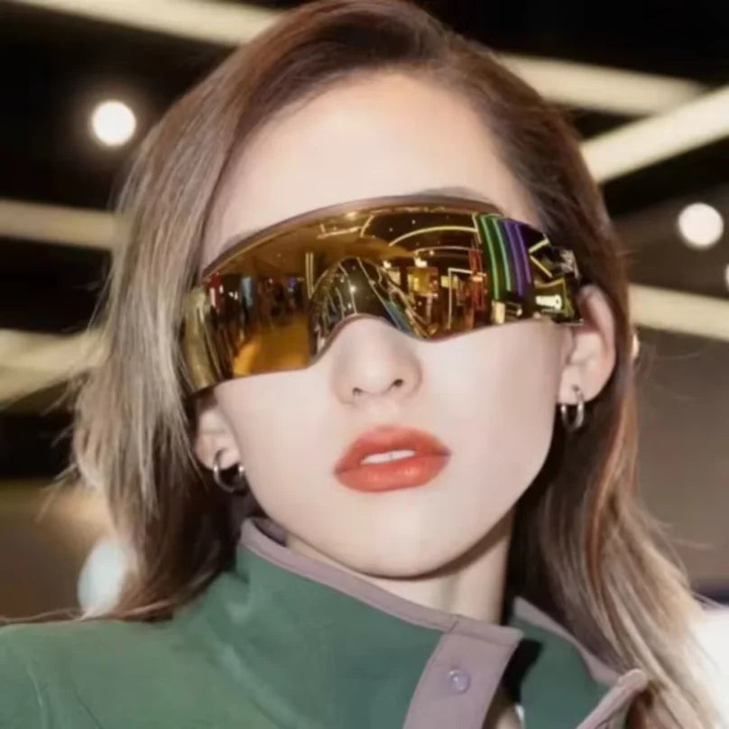 New UV400 Sports Sunglasses for Men Women Cycling Running Hiking Driving Glasses Retro Windproof Outdoor Sunglasses Anti Glare