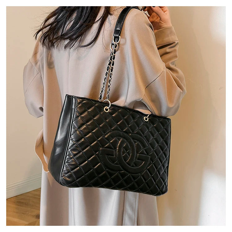 2026 New Classic Retro Chain Messenger Bag Women's Luxury Leather Shoulder Bag Paris Fashion Zipper Handbag