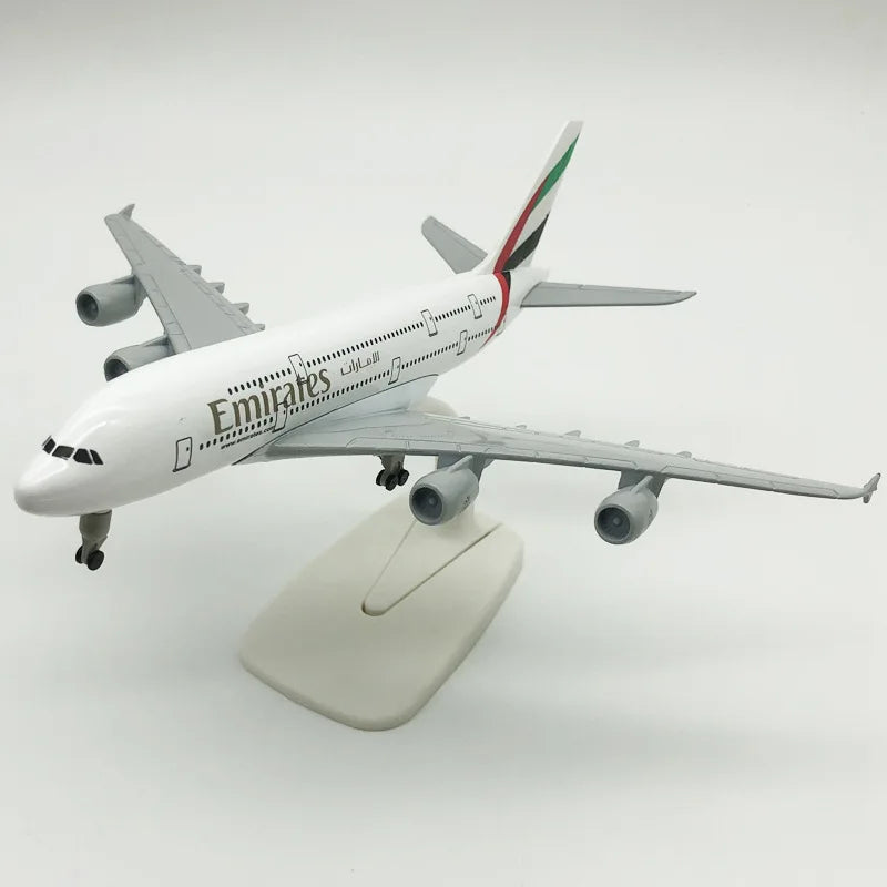 JASON TUTU 20CM United Arab Emirates Airline airbus A380 Plane Airplane Model Aircraft Model Diecast Metal Planes Collect Gifts