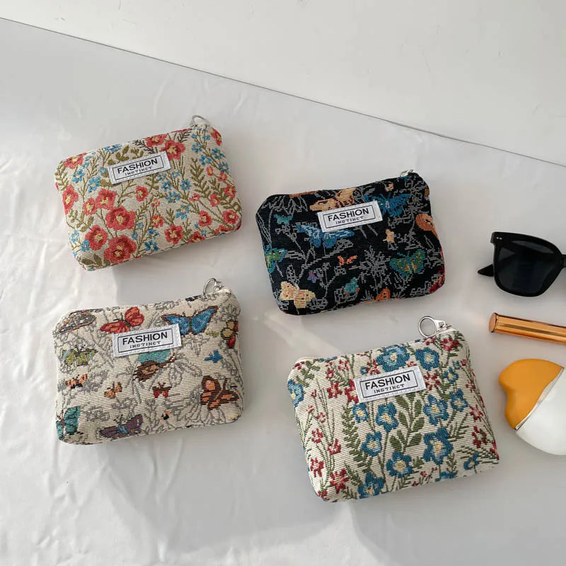 Cosmetic Bag Cute Black and White Elegant Jacquard Canvas Artistic Retro Elegant Flower Convenient Clutch