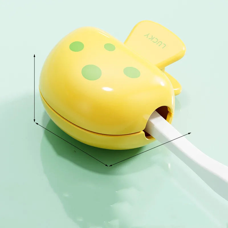 Travel toothbrush cover Dust-proof mushroom toothbrush head protective clip Household outdoor protective cap