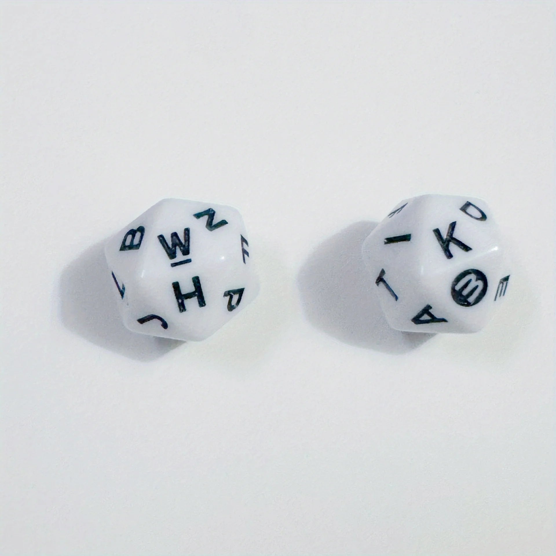 10 PCS/Set 20-sided dice with English letters