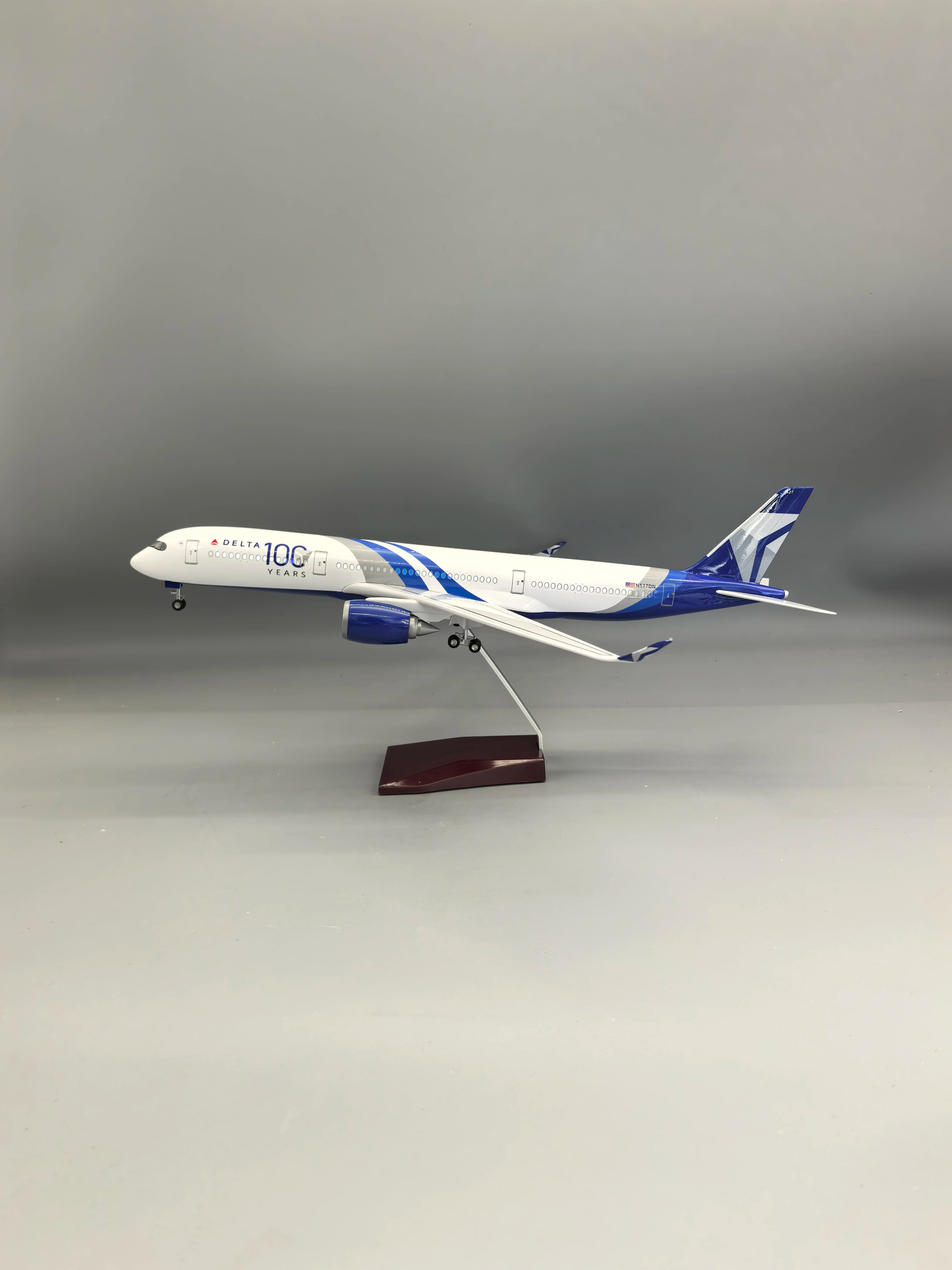 1/142 Sale Aircraft Delta A350 Airways Children Educational Toys Model With Wheels Assembled Resin Material Gift Ornament