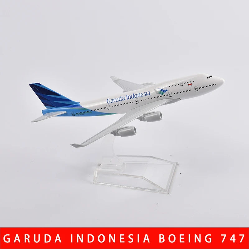 JASON TUTU B747 Airplane Model B777 Aircraft Model Diecast Metal 1/400 Scale Adult Children Collection For Display Show Gift