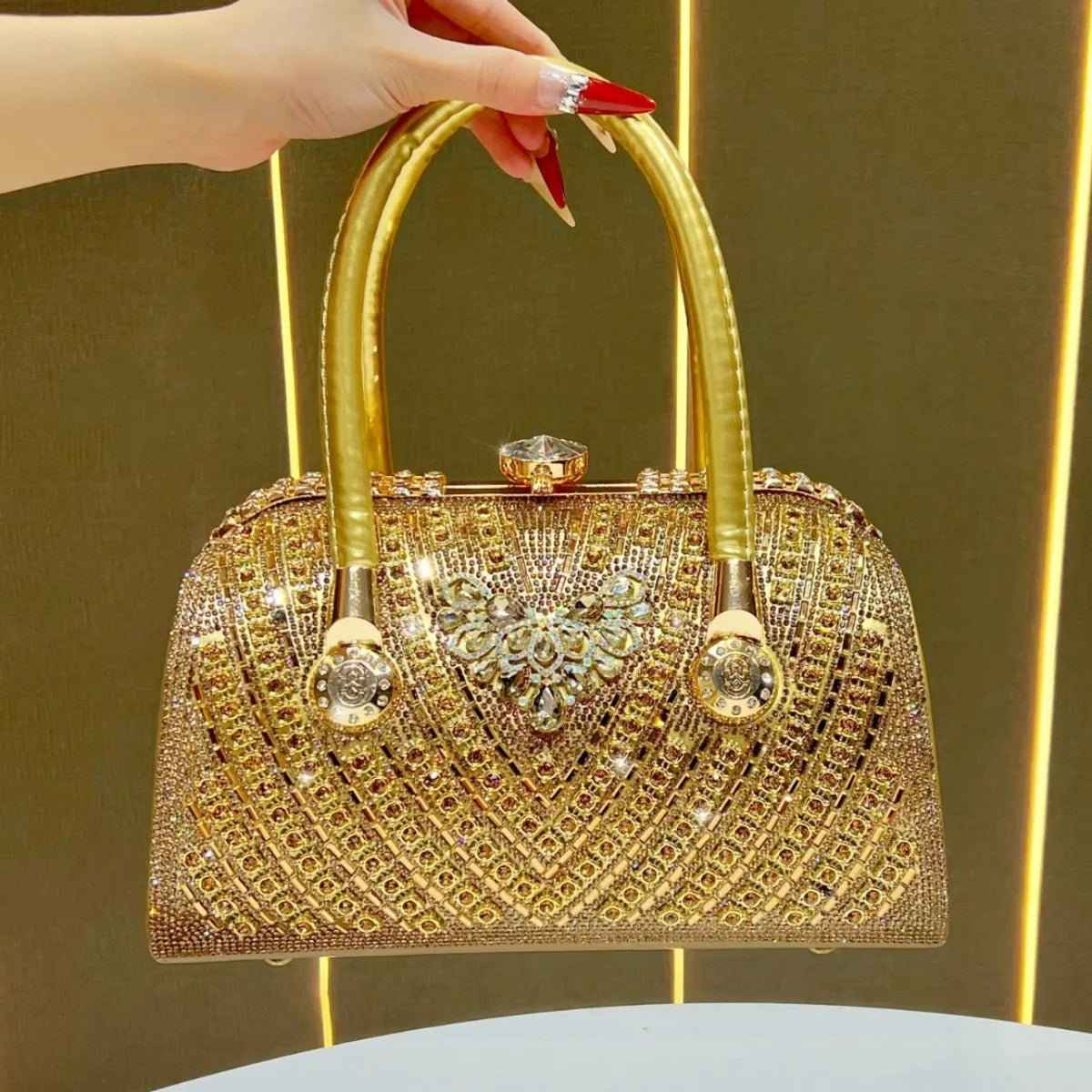 Shiny dinner bag, diamond-encrusted messenger bag, large-capacity high-end light luxury handbag, women's bag.