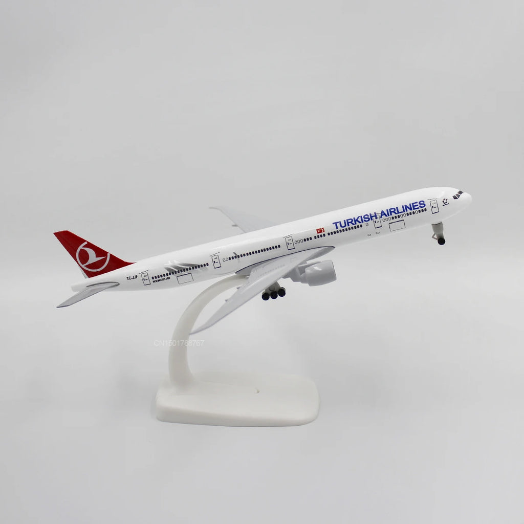 1/400 Scale 20CM Diecast Alloy Antonov An-225 "Mriya" A380 330 747 777 Airplane Model For Gift Collection