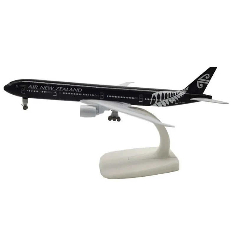 1/400 Scale 20CM Alloy Antonov An-225 "Mriya" A380 330 747 777 Airplane Diecast Model Child Toy For Gift Collectible Miniatures