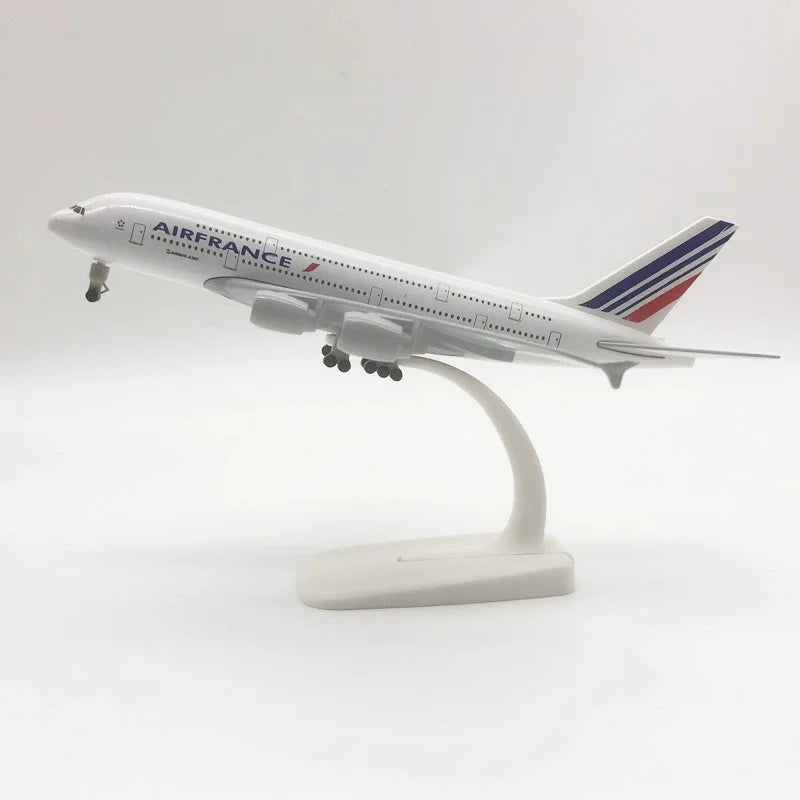 20CM 8inch Collectible Aircraft A330 Beluga Diecast Alloy Airlines A380 A350 330 Antonov An 225 Model Plane for Collection Gift