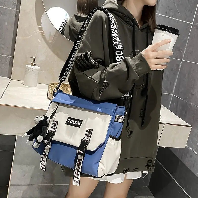Men's Messenger Bag Japanese Fashion Large Capacity Handbags Shoulder Bag Casual Student Canvas Bag Nylon Tooling Crossbody Bags