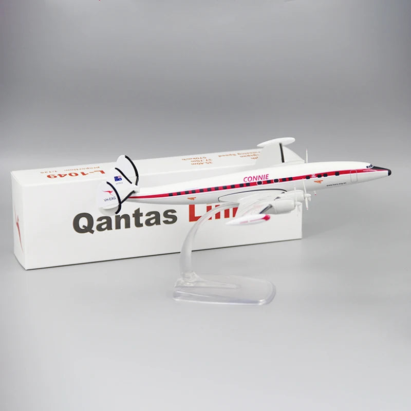 1:100/1:125 QANTAS CONNIE Lockheed L-1049 /Dash8-Q300 Air NEW Zealand Airlines TWA L-1049 Airplane Royal Dutch KLM Fokker FK-100