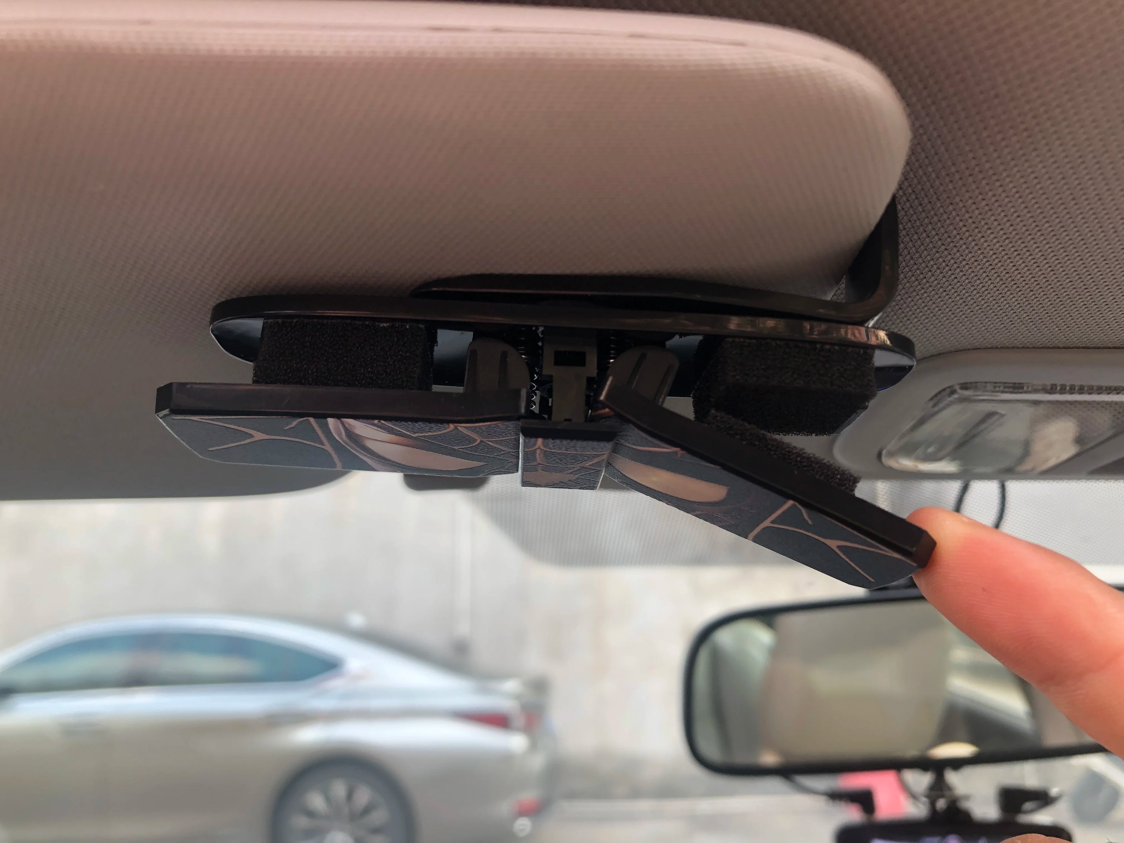 Car Glasses  Holder Car Sun Visor Glasses Holder Sunglasses Clip Card Ticket Eyeglasses Holder Auto Interior Accessories