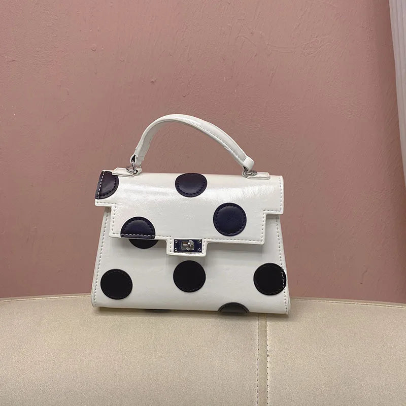 Retro French romantic wave bag simple contrasting color versatile mini lipstick portable messenger bag
