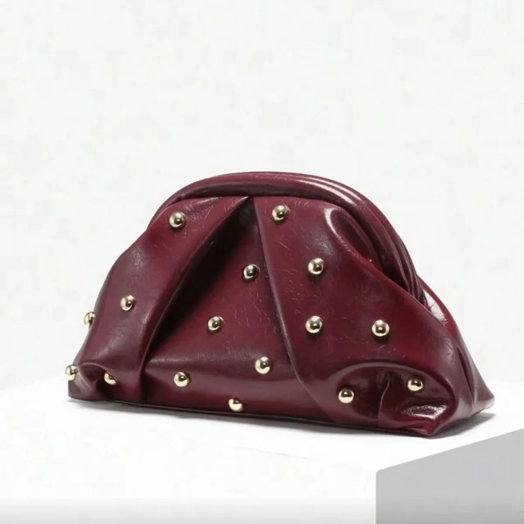 2026 new golden riveted pleated cloud handbag retro evening party handbag women's fashion elegant shell clip handbag
