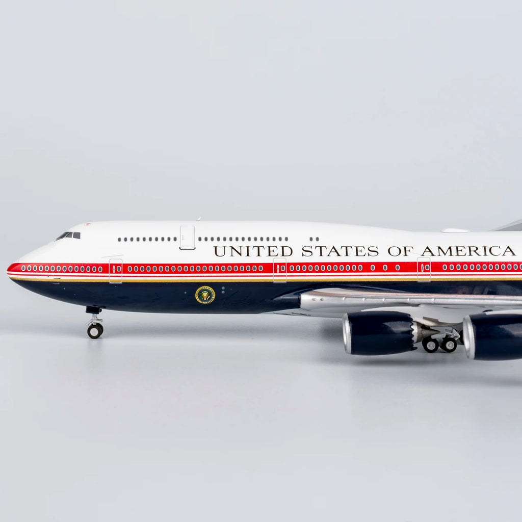 78041 Alloy Collectible Plane Gift NG Model 1:400 US Air Force (USAF) Boeing VC-25B(747-8BBJ) Diecast Aircraft Jet Model 30000