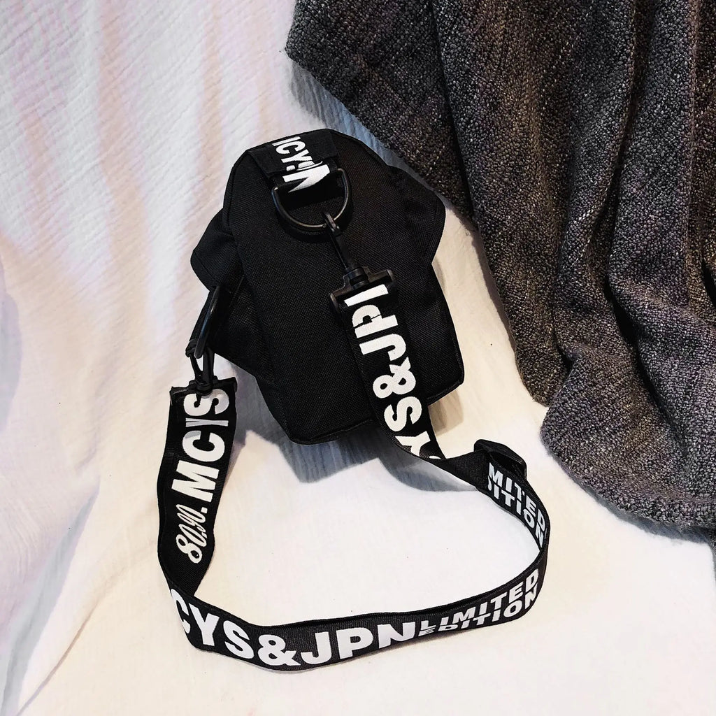 New Fashion Messenger Bag Trendy Street Letter Printed Shoulder Bags for Women Girls Outdoor Literary Chest Bag Friends Gifts