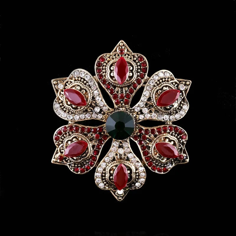 men's women's fashion crystal brooch retro metal baroque pin accessories