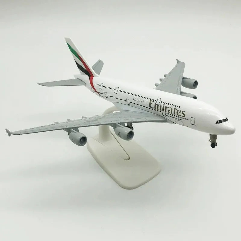 Plane Model Airplanes A380 20cm Aircraft Model Emirates Airways Metal Replica Alloy Material Aviation Toy Simulation Decoration