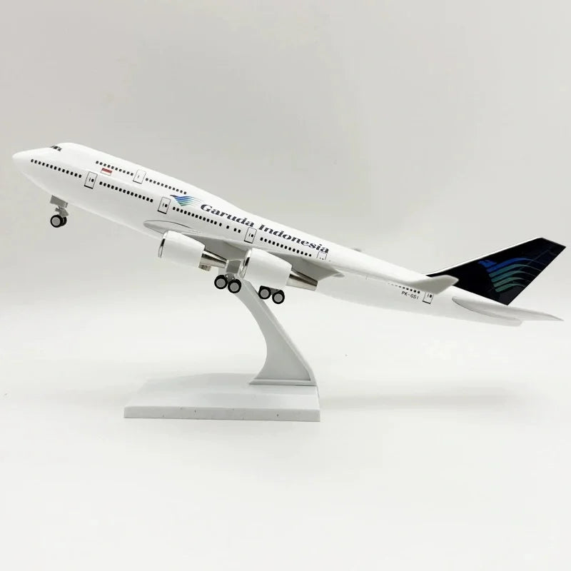 30cm Scale Plane 1/250 B747 Series Model Airplane Toy Resin Diecast Airplanes Building Kit (With Stand) Aviation Toys for Boys