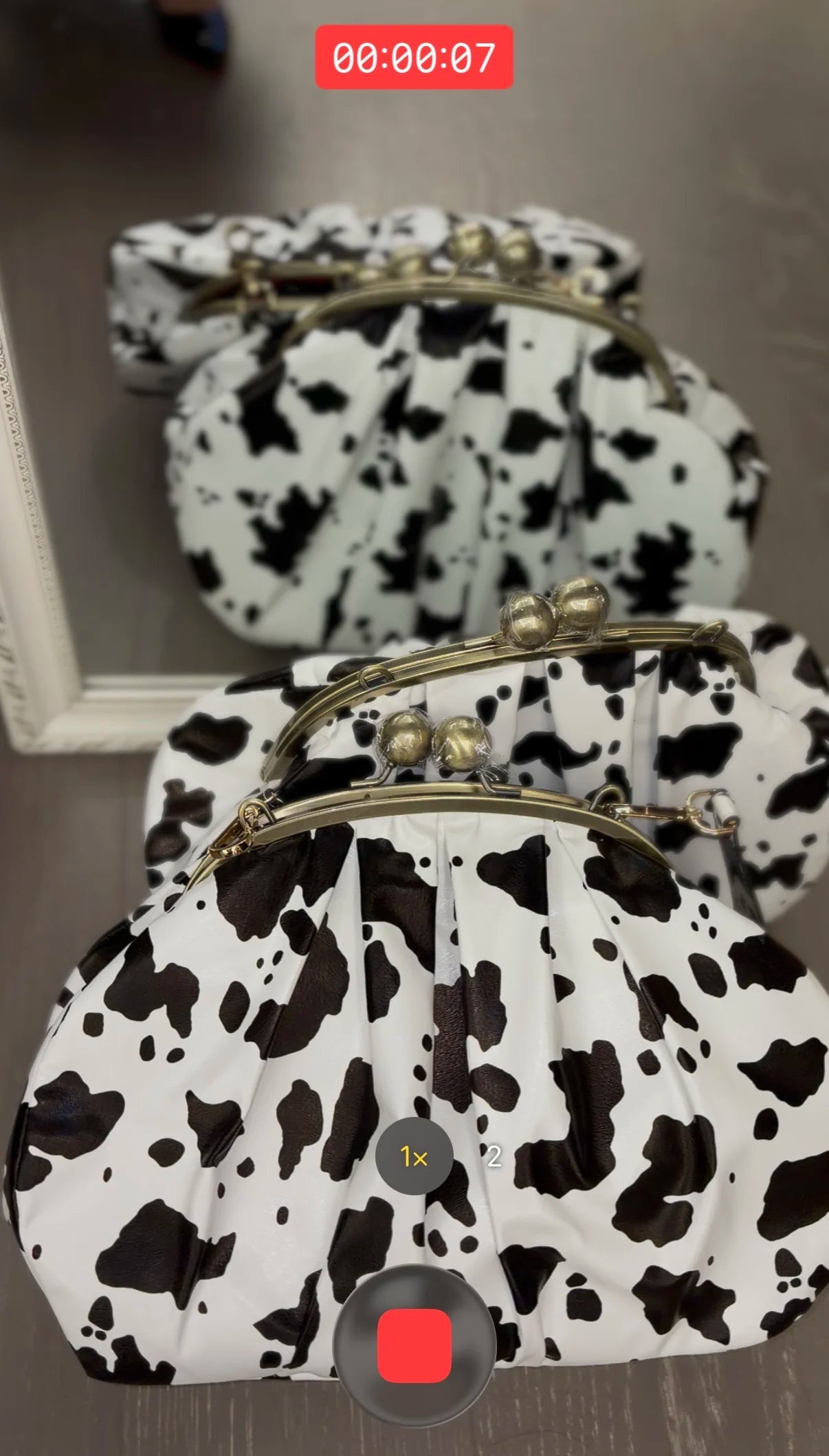 LOST IN VINTAGE Artficial Leather Cow Pattern Fabric Clutch Metal Frame Kiss Lock and Metal Handle Puffy Purse 34x23x11cm Cow