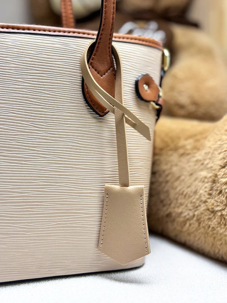 Free Customizable letter new PU leather bag accessories multi-color personalized luggage tag pendant in stock boys and girls