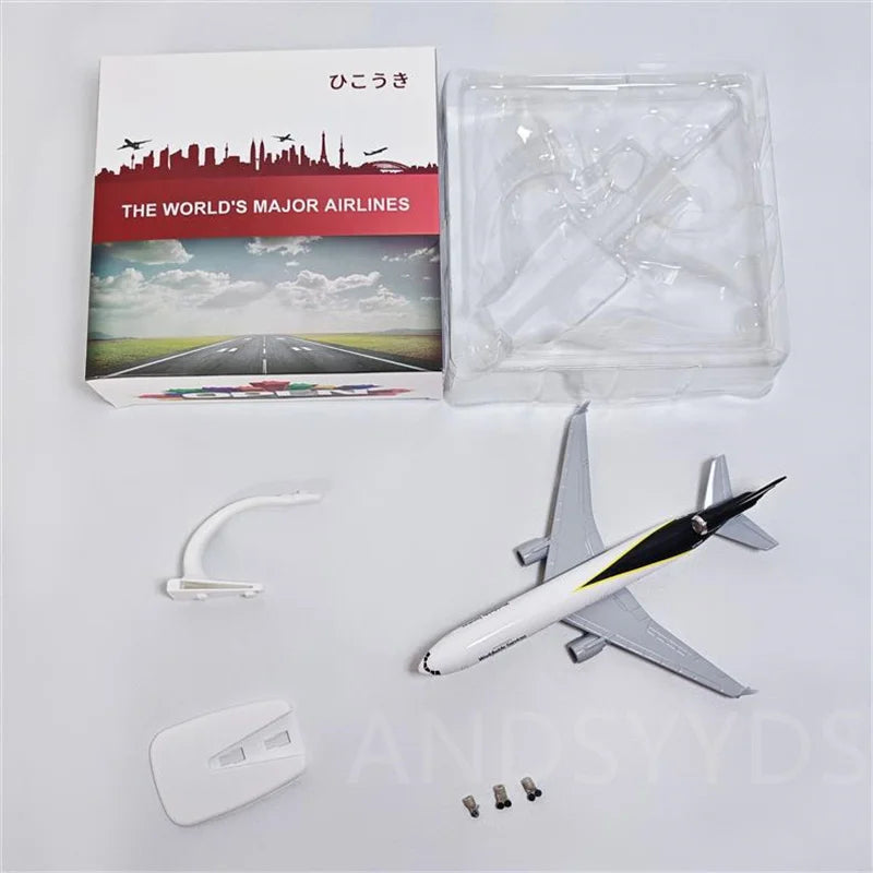 20cm Model Aircraft Diecast Alloy UPS Cargo Airlines MD-11 Simulation Airplane Scale 1:400 Children Educational Toys With Stand