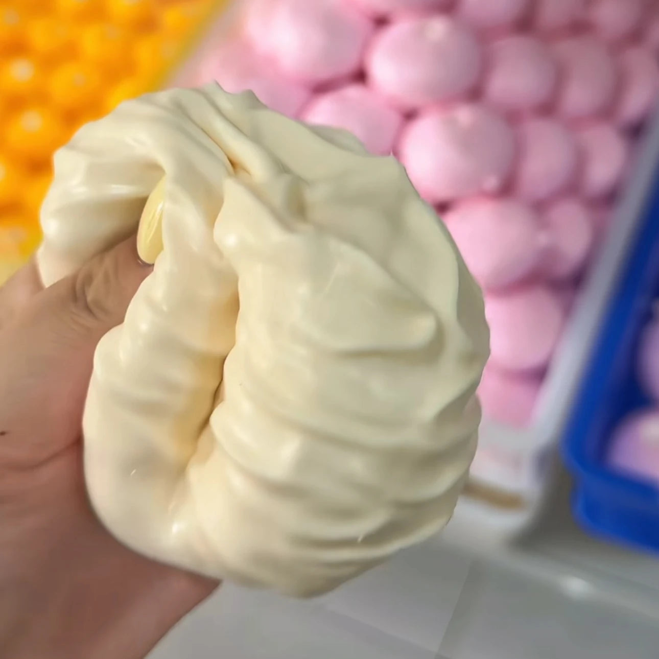 Crunch Imitation Cream Squishy Toy, Blocks Filled ASMR Anti Stress Release Hand Relax Gift Toy