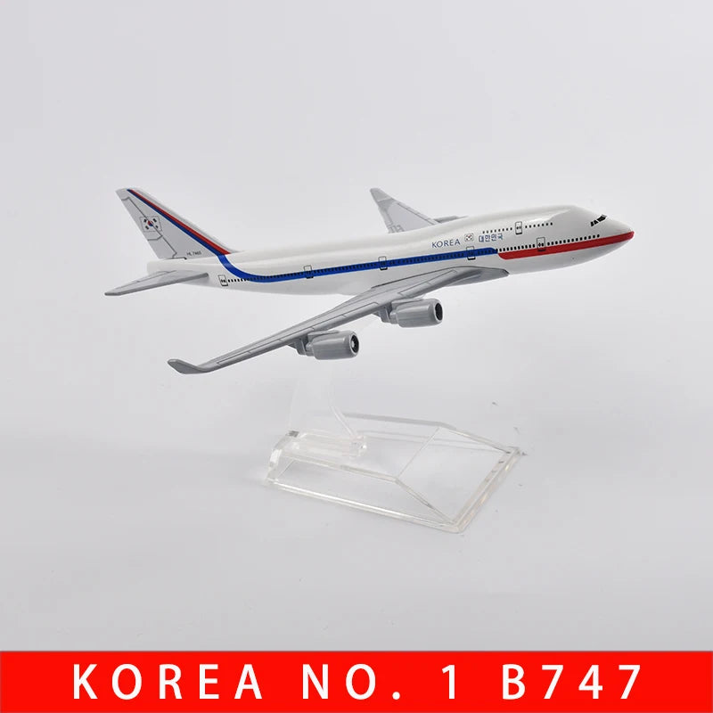 JASON TUTU 16cm Gulf Air Boeing 787 Plane Airplane Model Aircraft Model Diecast Metal 1/400 Scale Planes Gift Collection