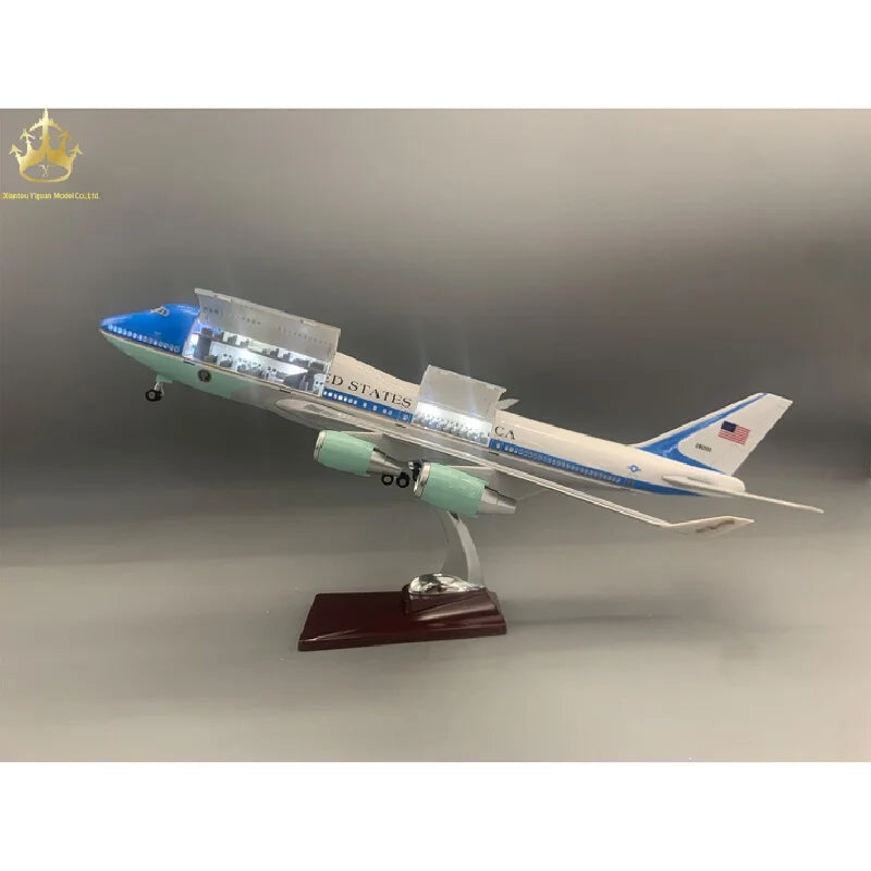 Boeing 747 Air Force One 1:160 Scale Model - Presidential Aircraft with Opening Doors, LED Lights & Rolling Landing Gear ﻿