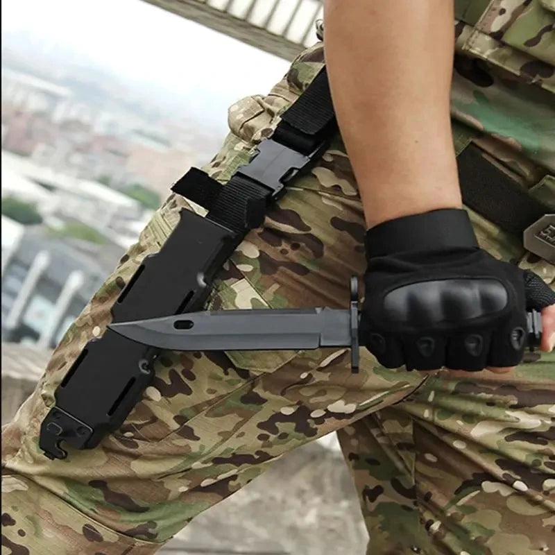 Rubber Knife Training with Sheath, Fake Plastic , Flexible and Soft Fixed Blade Suitable for Props, Halloween Martial Arts