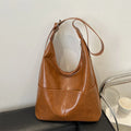 Retro Women Shoulder Bag Solid Quilted Tote Bag Waxed PU Leather Large Capacity Crossbody Bag for Daily Commute Shopping