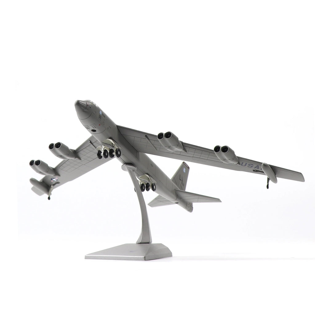 NUOTIE 1/200 B-52 Stratofortress US Air Force Diecast w/Display Strategic Bomber Model for Collectors