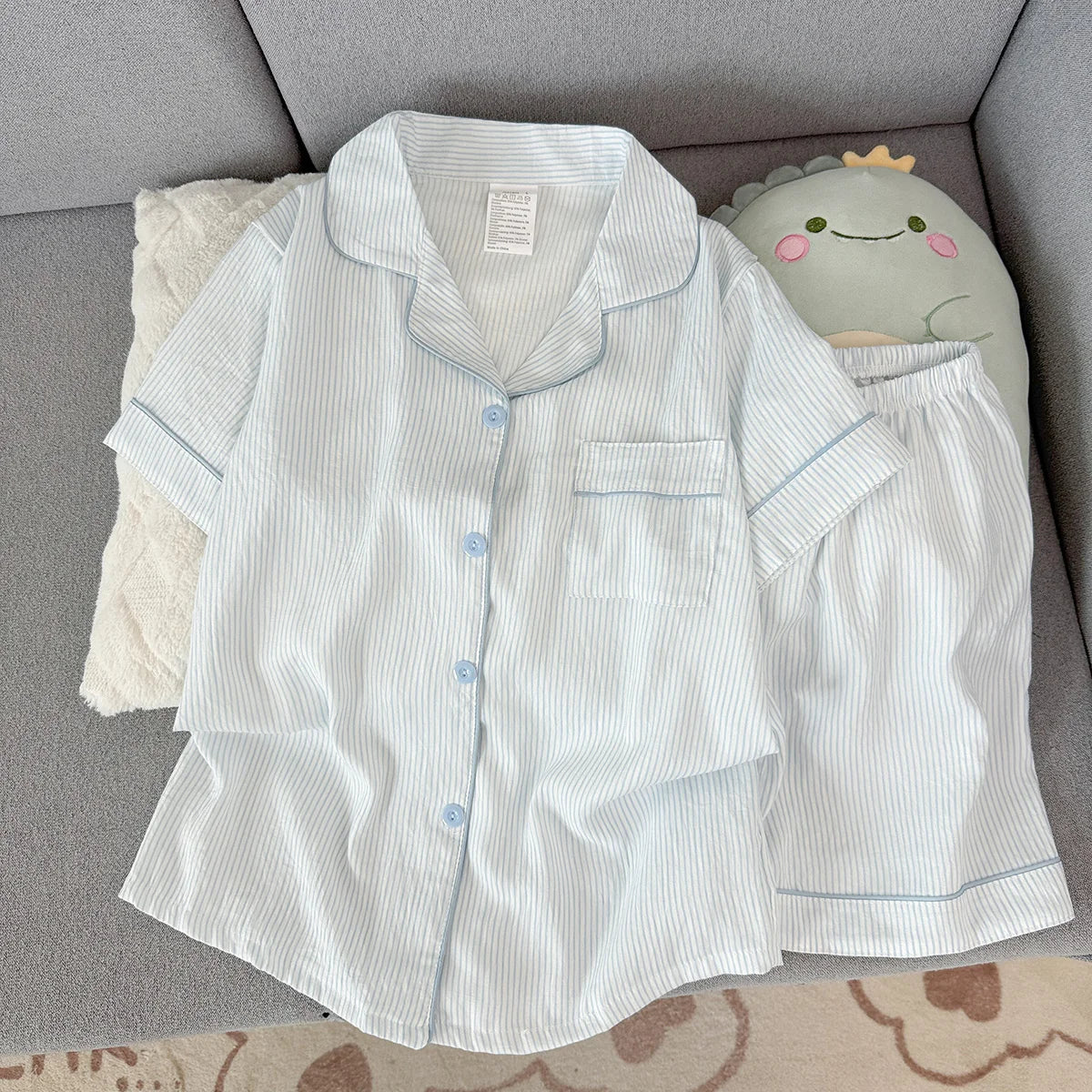 Women's Summer Pajamas, Thin Striped Pattern Short-Sleeved Shorts, Sweet and Cute, Can Be Worn Outside in Summer, Two-Piece Home Wear Set