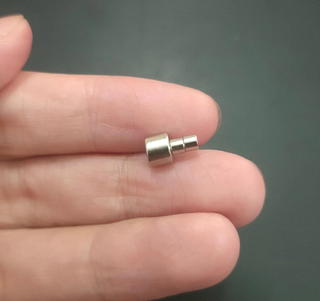 Mini Magnet 108B Earphone Accessories