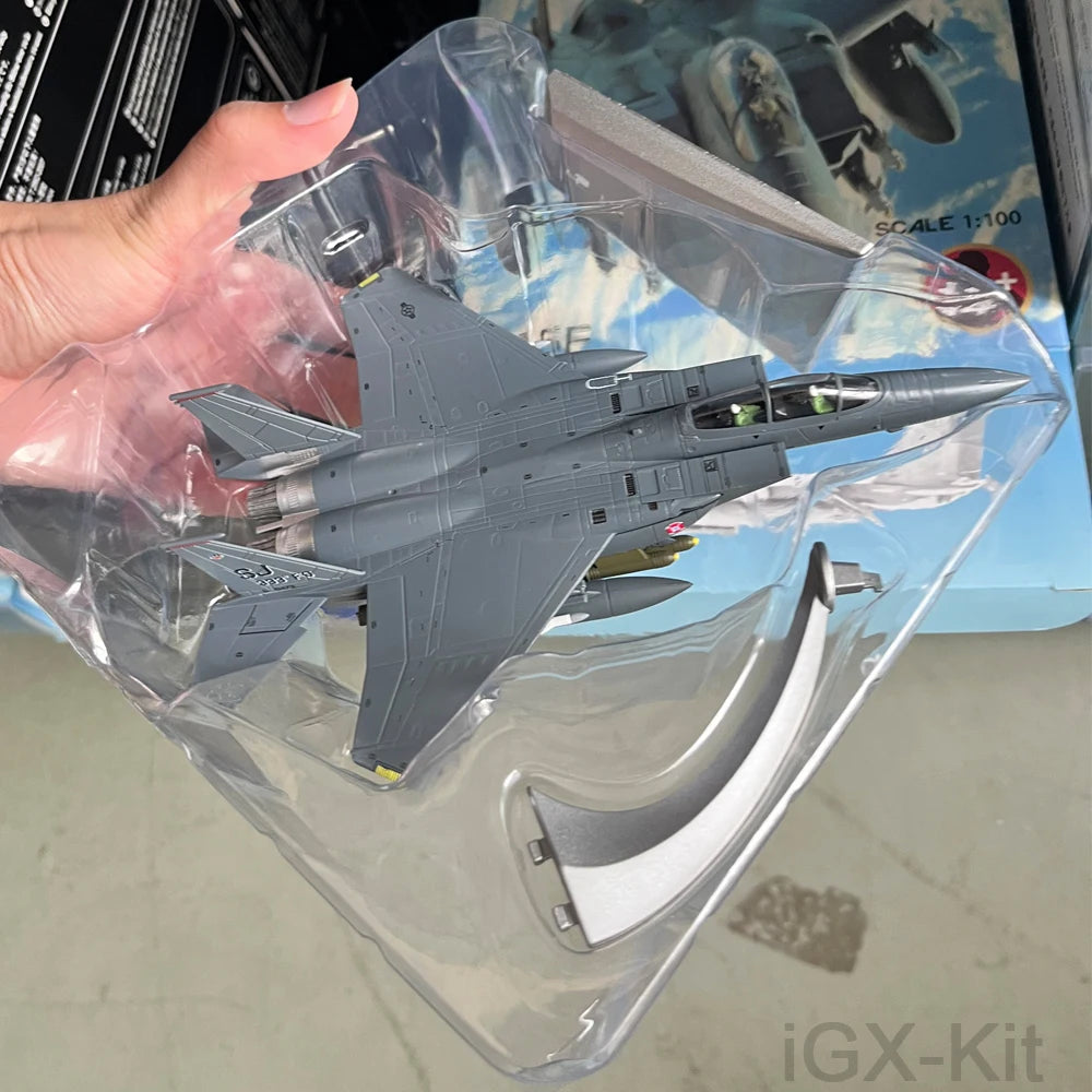 1:100 Scale US Army F15 F-15E F15E Strike Eagle Fighter Bomber Alloy Fighter Metal Airplane Plane Aircraft Model Ornament